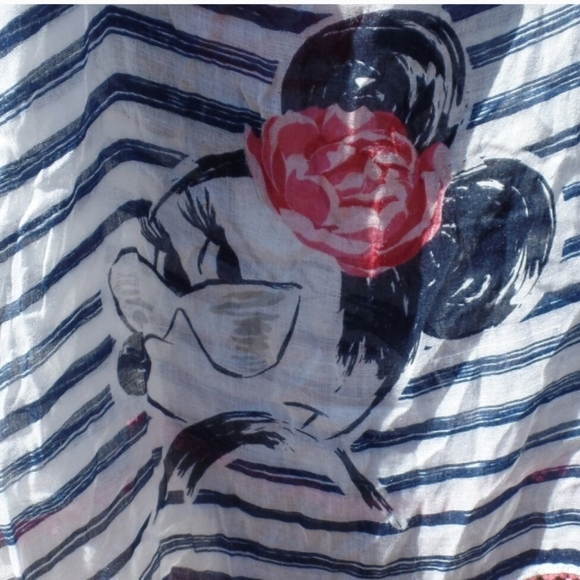 NWOT Disney Minnie Striped Scarf - Picture 1 of 2